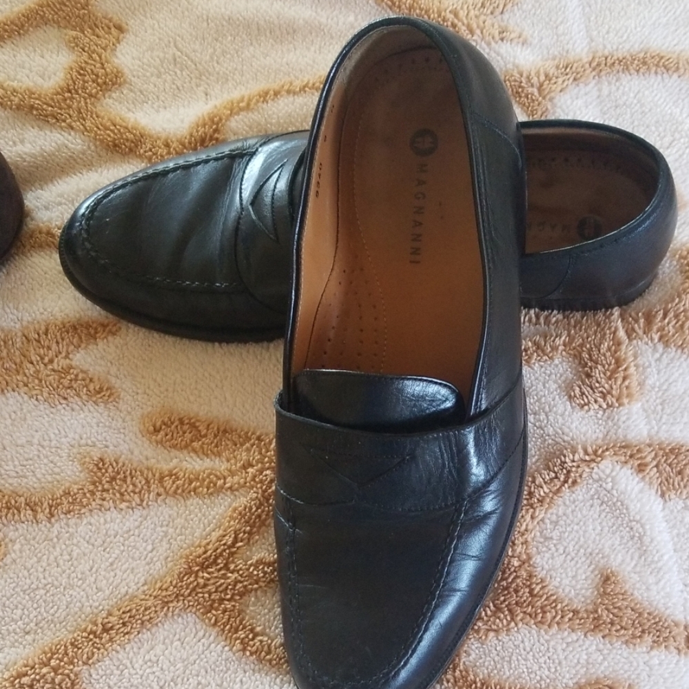 Mens Shoes - Picture 4 of 4